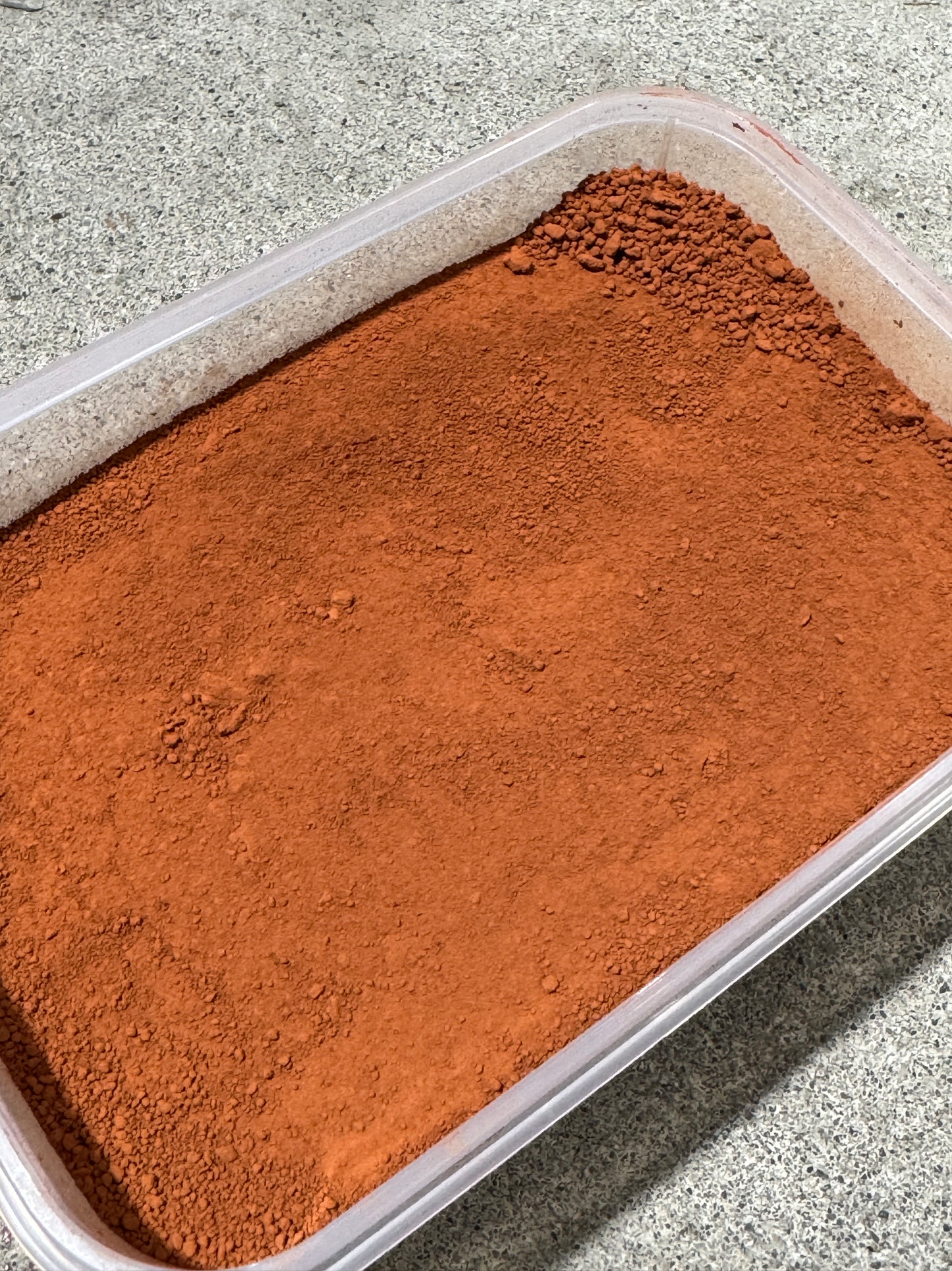 顔料 　-cg
