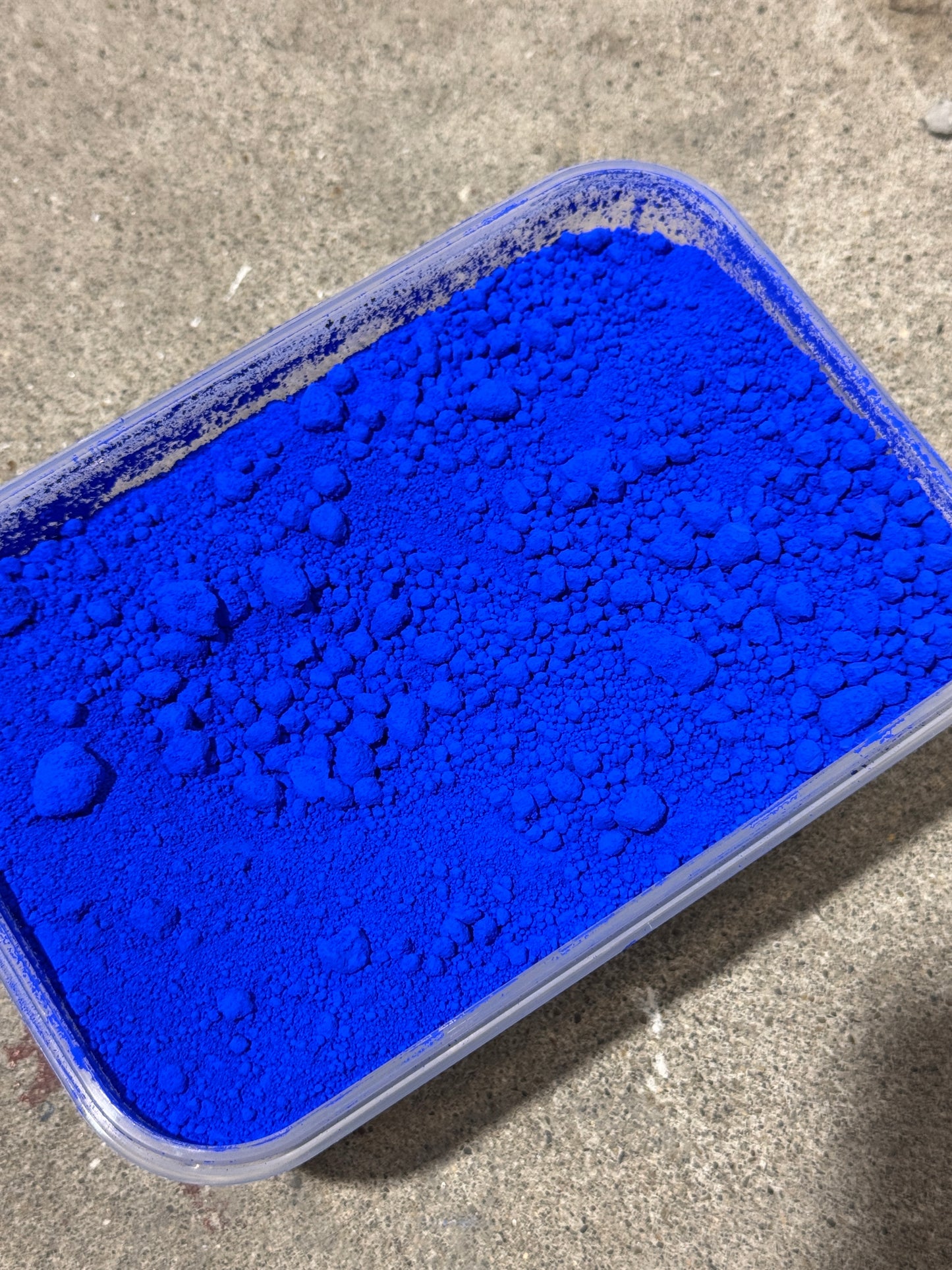 顔料 　-cg