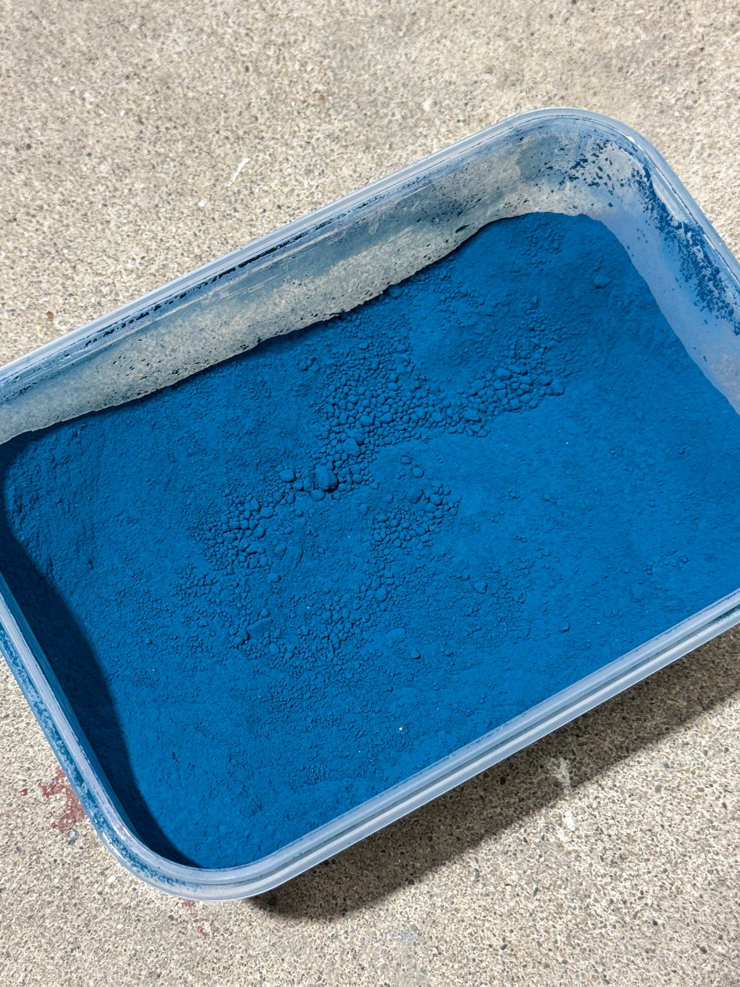 顔料 　-cg